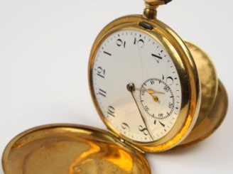 Vente aux enchères Montre de gousset en or 14 carats. Poids tel : 79 g (manque le verre)