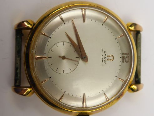 OMEGA. Cadran de montre d'homme, mécanisme automatique. (petit fel sur