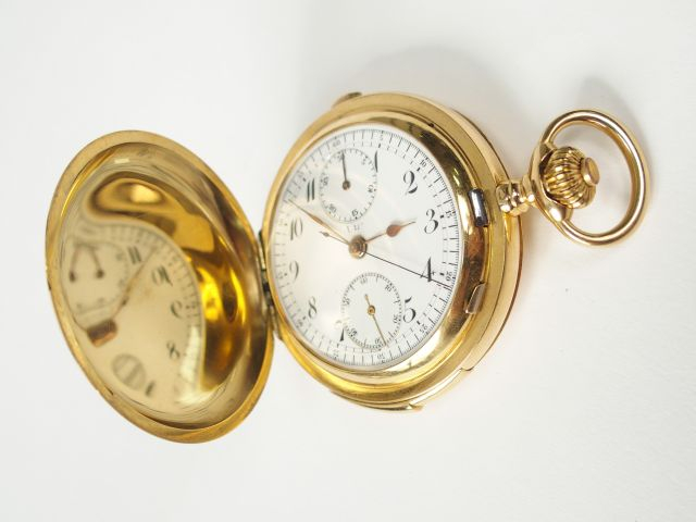 LIP. Montre savonnette en or jaune, cadran émail, chiffres arabes, cad