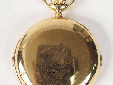 LIP. Montre savonnette en or jaune, cadran émail, chiffres arabes, cad