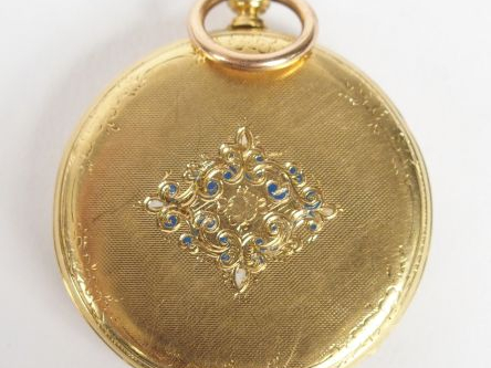 Boussard à Toulouse. Montre de col en or jaune, cadran émail, chiffres