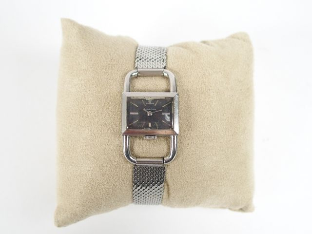 JAEGER LECOULTRE pour HERMES, "Etriers". Montre de dame en acier, boit