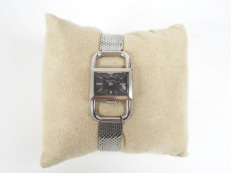 Vente aux enchères JAEGER LECOULTRE pour HERMES, "Etriers". Montre de dame en acier, boit