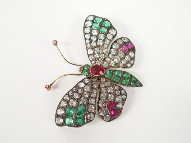 Elément de pendentif monture argent en forme de papillon entièrement p