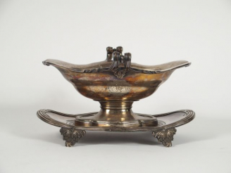 Vente aux enchères Saucière en argent, poinçon Minerve. Maitre Orfèvre : Odiot. Poids: 94