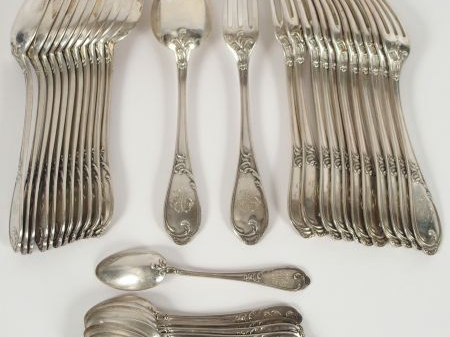 Partie de ménagère de style rocaille en argent, poinçon Minerve. Compr