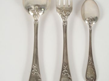Partie de ménagère de style rocaille en argent, poinçon Minerve. Compr