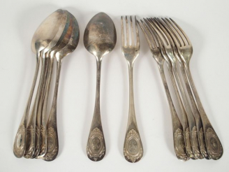 Vente aux enchères 6 grands couverts de style Louis XVI en argent, poinçon Minerve, monog