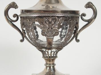 Drageoir de style Empire en cristal et argent, poinçons dépareillés, c