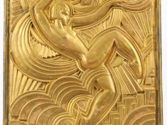 Vente aux enchères PICO "Danseuse" Bas-relief Art déco en terre cuite patinée et dorée. S