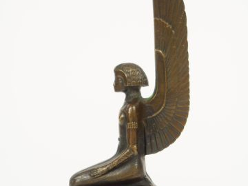 Gustave POITEVIN "Enigme à genoux" Mascotte en bronze, montée sur un b