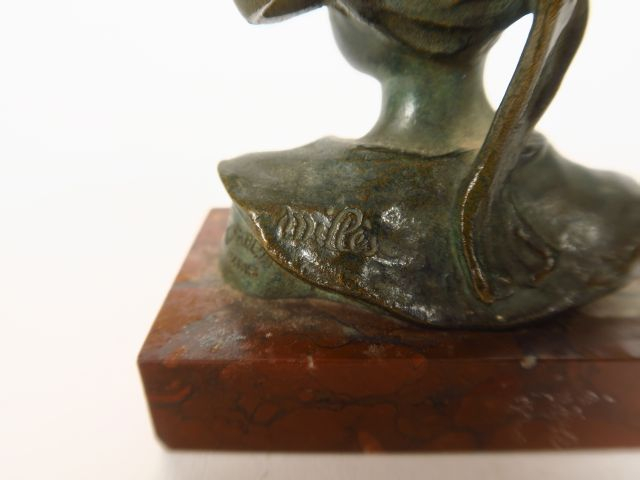 MILLES "Petite bretonne" Sujet en bronze à patine verte, socle en marb