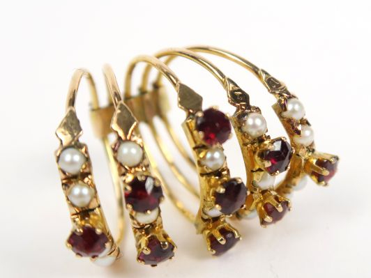 Bague dite 'bague de Harem' en or 14 carats, ornée de demi-perles et d