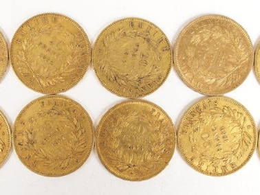 10 pièces de 20 Francs or, Napoléon III tête nue. Poids: 64,2gr