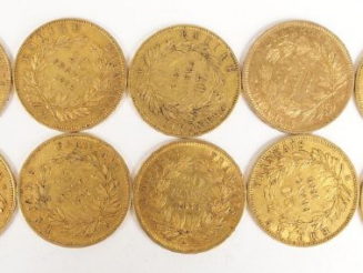Vente aux enchères 10 pièces de 20 Francs or, Napoléon III tête nue. Poids: 64,2gr