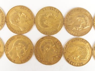 10 pièces de 20 Francs or, Napoléon III tête nue. Poids: 64,2gr