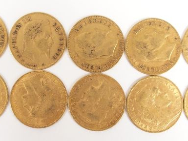 10 pièces de 10 Francs or: -5 x Napoléon III tête laurée, -5 x Mariann