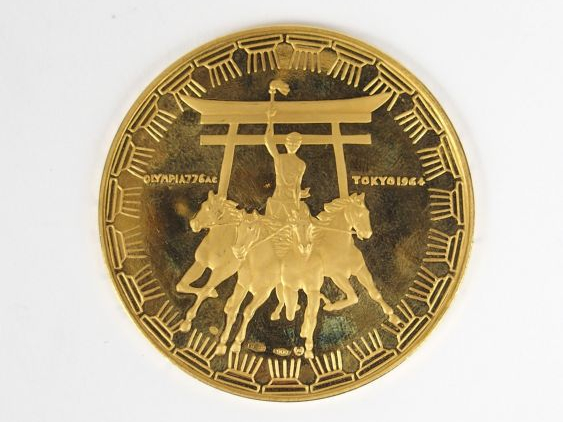 Pièce or 900/1000e, Jeux Olympiques de Tokyo 1964. Diam. : 45mm Poids: