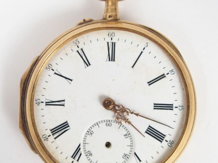 Montre de gousset en or jaune, cadran émail, chiffres arabes, trotteus