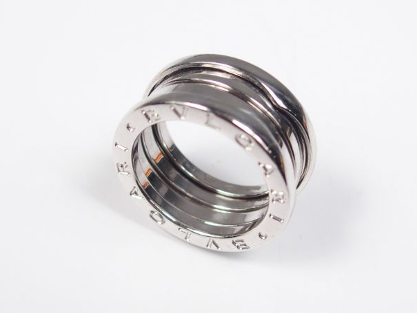 BULGARI. Bague B. ZERO 1, trois rangs en or blanc. TDD 48 Poids: 8,7gr
