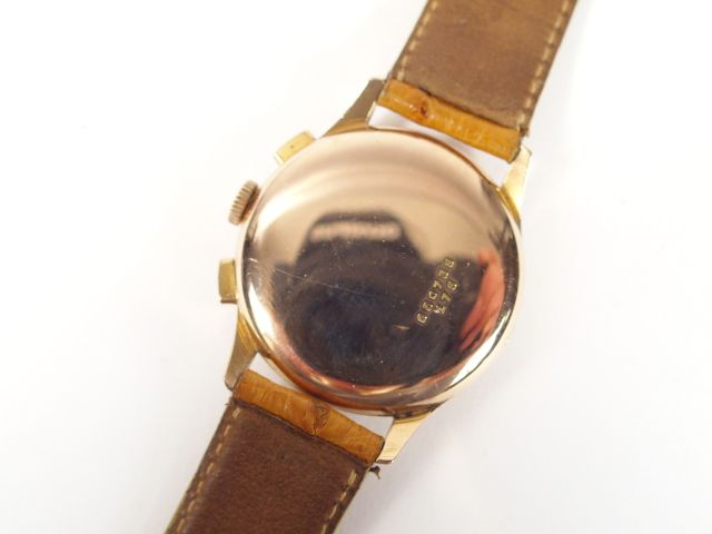 BREITLING. Montre d'homme, boitier rond or, calibre vénus 170. Circa 1