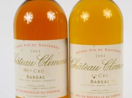 Vente aux enchères 2 BOUTEILLES CHÂTEAU CLIMENS 1er CC SAUTERNES - 2002 - BG++