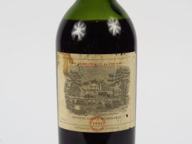 Vente aux enchères 1 BOUTEILLE CHÂTEAU LAFITE ROTHSCHILD 1er GCC PAUILLAC - 1951 - BEP/EL
