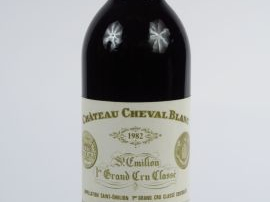 Vente aux enchères 1 BOUTEILLE CHÂTEAU CHEVAL BLANC 1er GCC ST EMILION - 1982