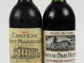 Vente aux enchères 2 BOUTEILLES : 1 CHÂTEAU PAVIE DECESSE GCC ST EMILION 1990 - 1 CHÂTEAU
