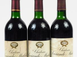 Vente aux enchères 3 BOUTEILLES SOCIANDO MALLET HAUT MEDOC : 2 de 1989 BG - 1 de 1995 LB-