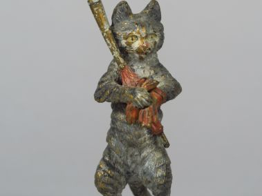 Sujet en bronze polychrome de Vienne 'le chat ramoneur' H. 6,5 cm