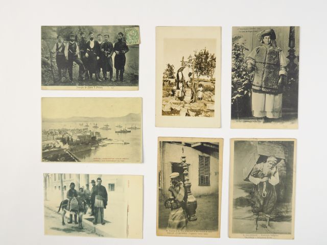 Album "Europe - Grèce - Macédoine Salonique" comprenant ebviron 192 ca