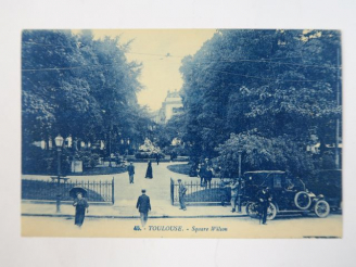 Vente aux enchères Album "Toulouse" comprenant environ 425 cartes postales