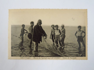 Vente aux enchères Album "Cap Ferret - Côte Noroit" comprenant environ 524 cartes postale