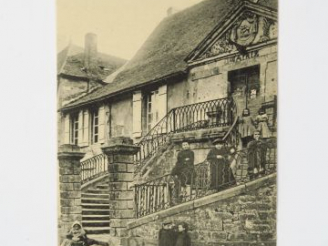 Vente aux enchères Album "Morbihan" comprenant environ 485 cartes postales