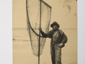 Album "Pêcheurs" comprenant environ 350 cartes postales