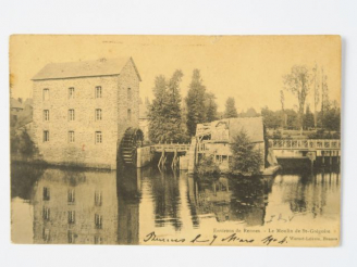 Vente aux enchères Album "Moulins" comprenant environ 517 cartes postales et 2 reproducti
