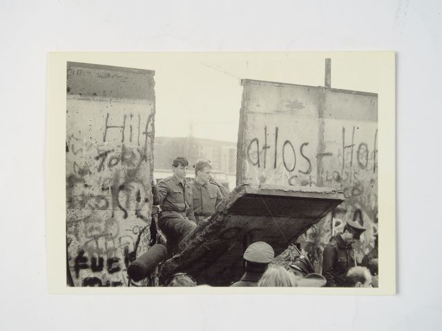 Album "Histoire contemporaine" : Libération (12 cartes postales) et Ch