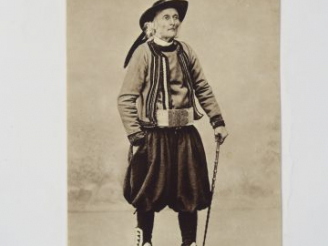 Vente aux enchères Album "Bretagne" comprenant environ 342 cartes postales modernes