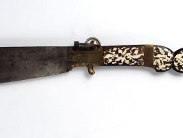 Couteau, Navaja de Tolède, manche en corne et laiton