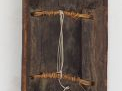 Bouclier Sepik, Papouasie Nouvelle-Guinée Bois à patine brune, pigment