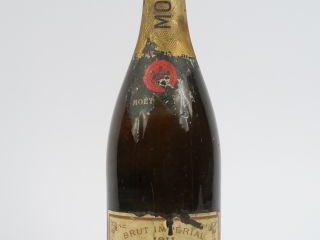 1 BOUTEILLE CHAMPAGNE MOËT   CHANDON BRUT IMPERIAL - 1911 - TRES LEGER