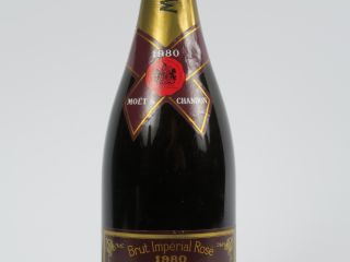 1 BOUTEILLE CHAMPAGNE MOËT   CHANDON BRUT IMPERIAL ROSE - 1980 - COFFR