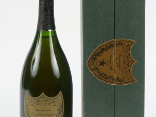 1 BOUTEILLE CHAMPAGNE DOM PERIGNON - 1983 - COFFRET