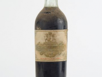 Vente aux enchères 1 BOUTEILLE CHÂTEAU FILHOT CC SAUTERNES - 1929 - BG/BS/ELF