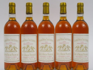 Vente aux enchères 5 BOUTEILLES CRU D'ARCHE PUGNEAU SAUTERNES - 1986