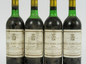 Vente aux enchères 4 BOUTEILLES CHÂTEAU PICHON LALANDE GCC PAUILLAC - 1976 - 3 HEP++/1 ME