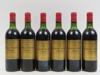 Vente aux enchères 6 BOUTEILLES CHÂTEAU NOTTON MARGAUX - 1983 - 1 BG/4 LB/1 HEP