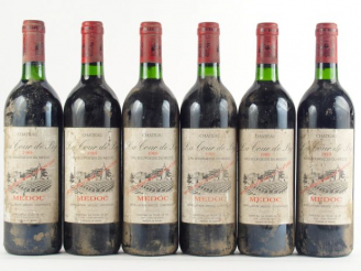 Vente aux enchères 6 BOUTEILLES CHÂTEAU LA TOUR DE BY CB MEDOC - 1989 - BS/BG
