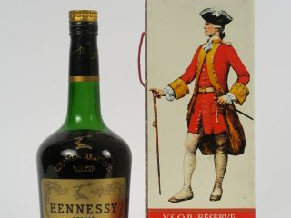 Vente aux enchères 1 BOUTEILLE COGNAC HENNESSY 'GRANDE RESERVE' - COFFRET